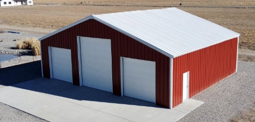 Whitestar steel barn with covered sidewalls, built for Colorado.