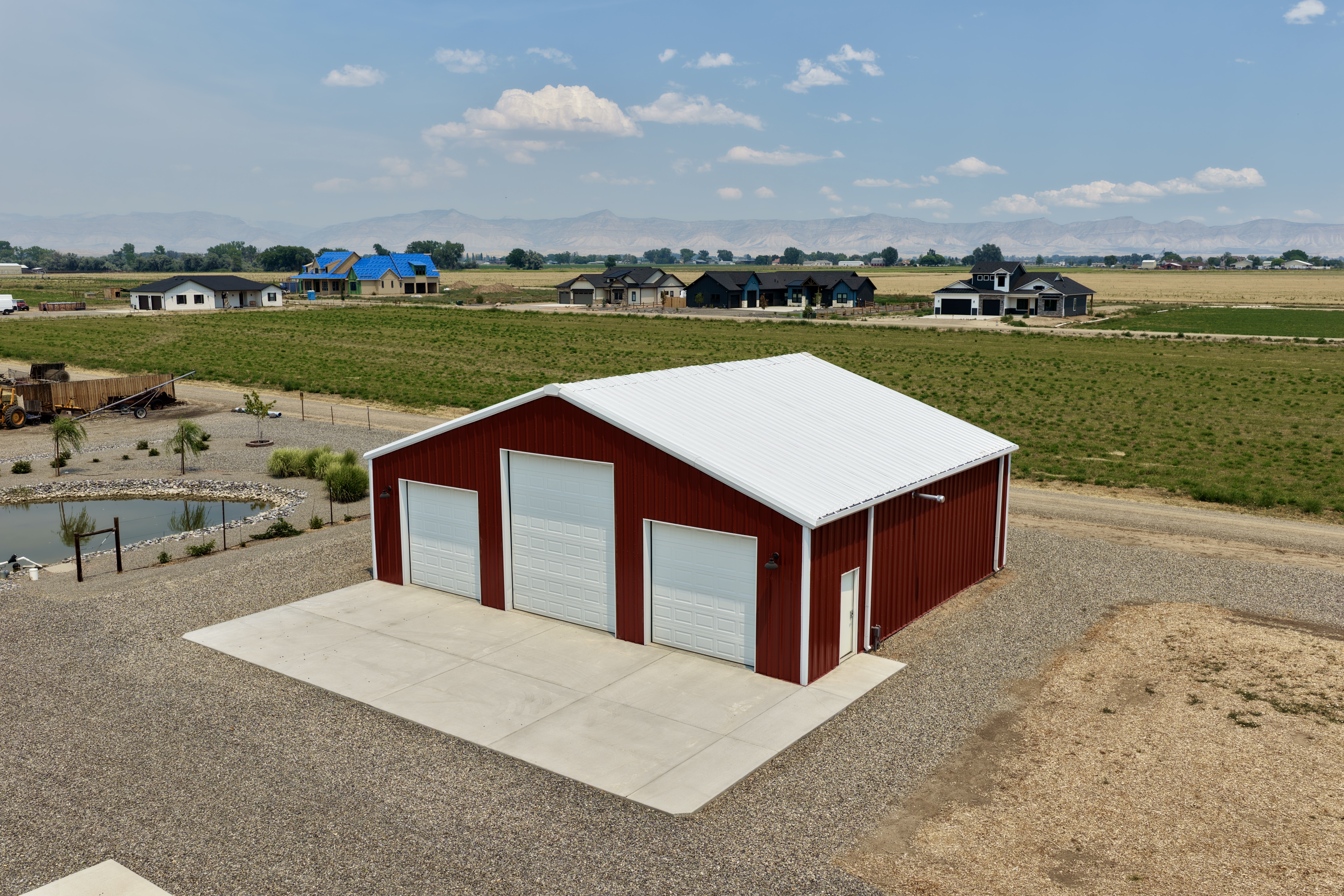 46×40 Barn-Style Garage with 3 Bays in Fruita CO
