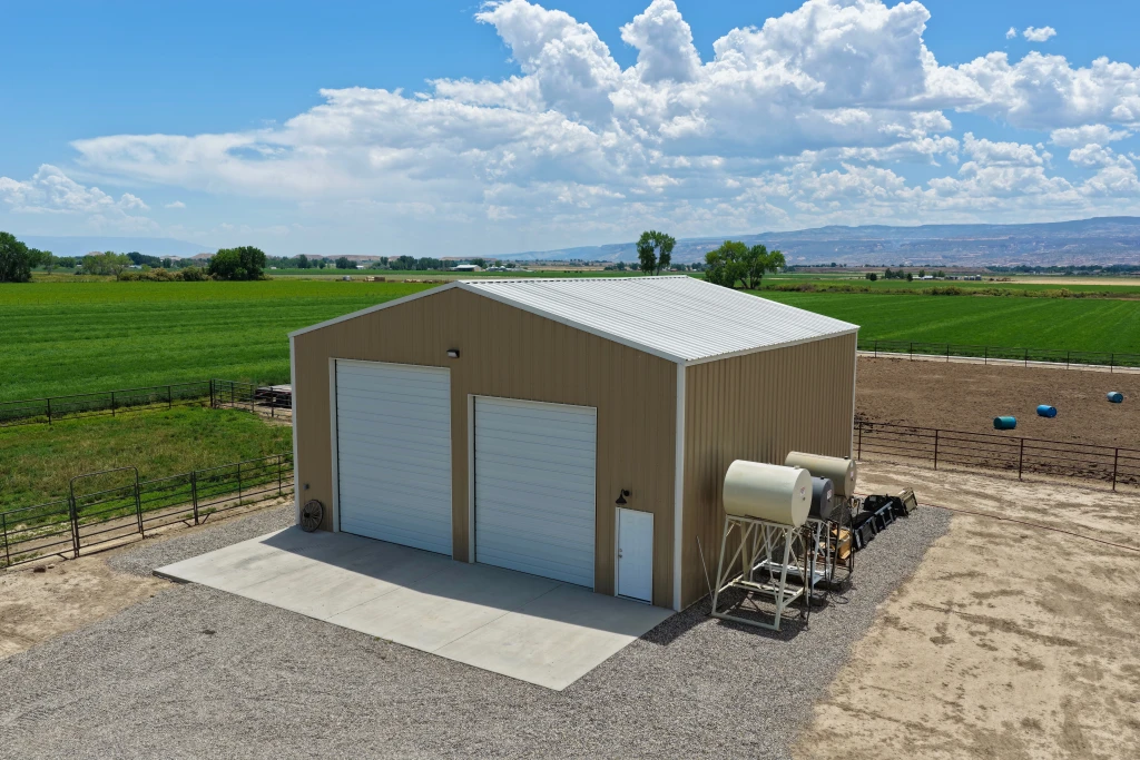 40x40 Shop in Loma CO